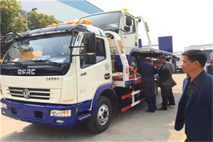 察布汽车道路救援拖车价格